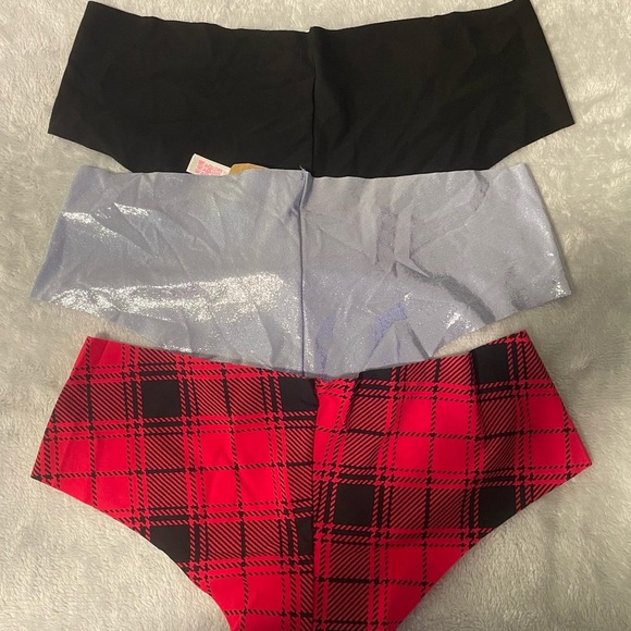 VS PINK NWT Size Medium Cheekster Bundle of 3 - Picture 4 of 10